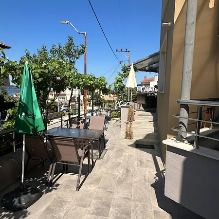 Lajes Tatil Evi